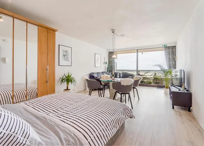 Luxueuze Vakantiestudio Met Zeezicht En Terras In