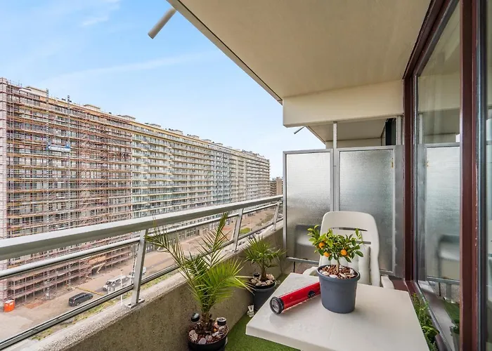 公寓 Luxueuze Vakantiestudio Met Zeezicht En Terras In 奥斯滕德